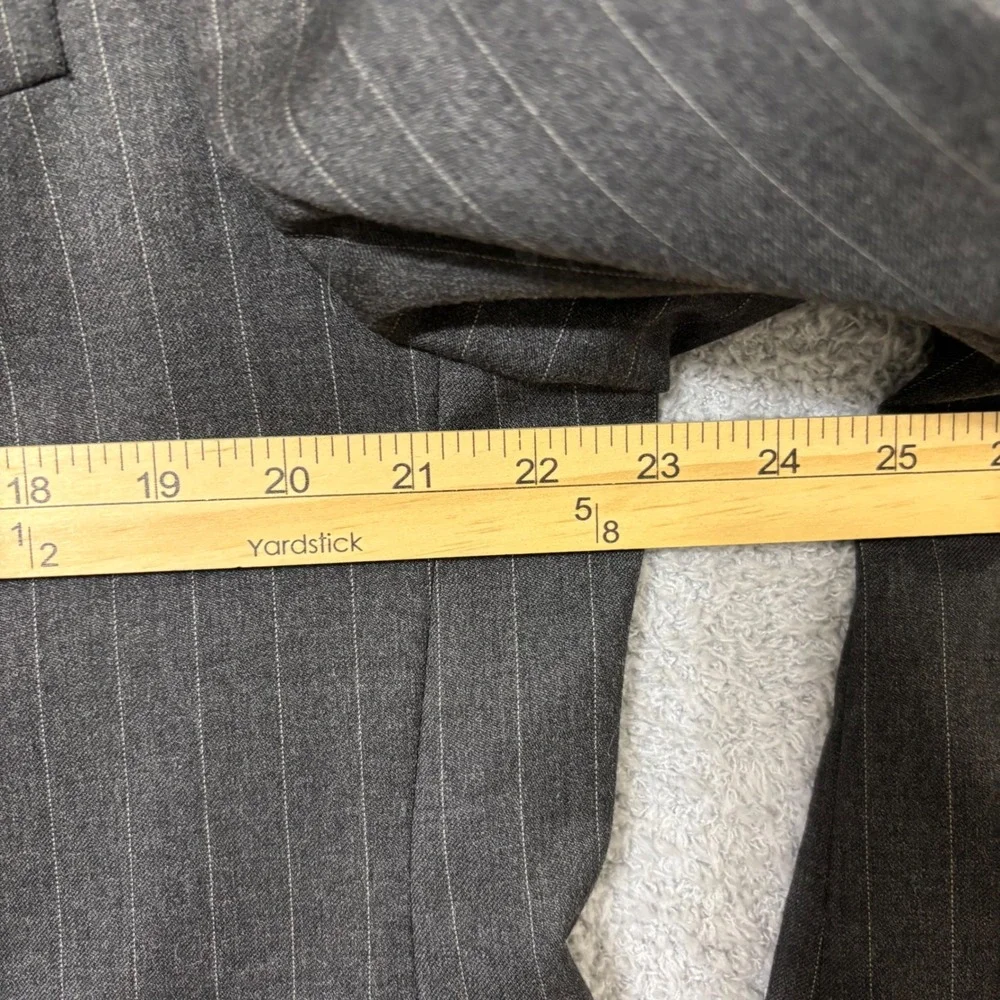 Lauren Ralph Lauren Gray Pinstripe Wool Blazer 43R Business Interview Sport Coat
